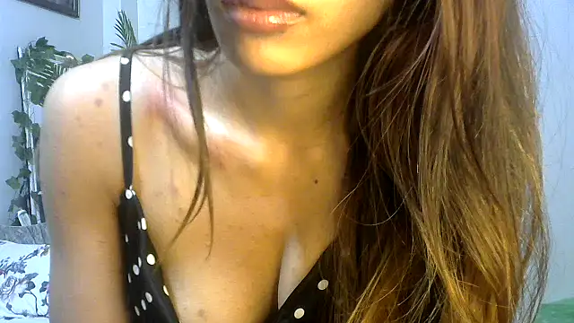 Snapshot of call_me_babyy chatting on March 28, 2026, 10:59 am call me babyy online show from March 28, 2026, 10:59 am