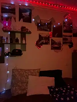 Carolina G0lden online show from April 8, 2026, 9:26 pm