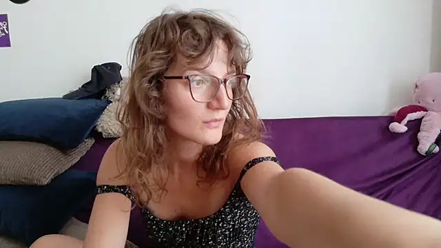 Snapshot of cosmic404 chatting on July 13, 2026, 1:14 pm cosmic404 online show from July 13, 2026, 1:14 pm