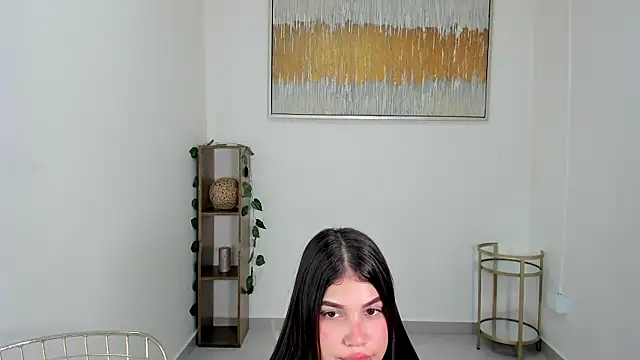 Emilia harpper online show from February 4, 2026, 12:11 pm