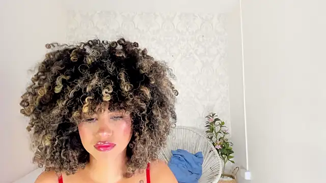 Snapshot of Brit_weston chatting on February 12, 2026, 8:04 pm Brit weston online show from February 12, 2026, 8:04 pm