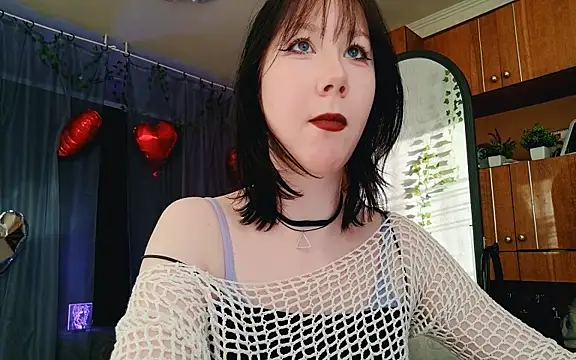 Snapshot of marty_bree chatting on March 11, 2026, 1:39 pm marty bree online show from March 11, 2026, 1:39 pm