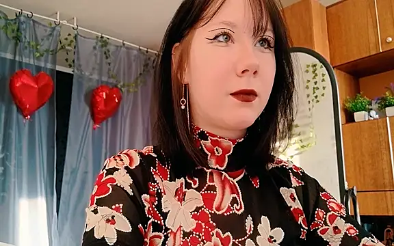 Snapshot of marty_bree chatting on March 19, 2026, 1:26 pm marty bree online show from March 19, 2026, 1:26 pm