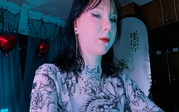 Snapshot of marty_bree chatting on April 8, 2026, 5:02 pm marty bree online show from April 8, 2026, 5:02 pm