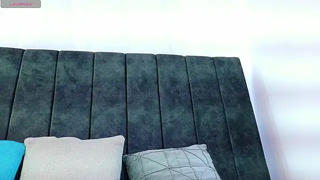 Becca hill  online show from February 26, 2026, 12:26 pm