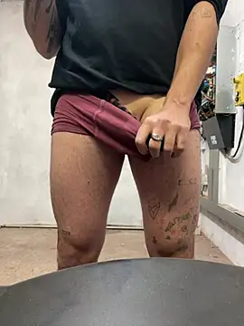 Snapshot of Bibs88200 chatting on February 4, 2026, 2:12 pm Bibs88200 online show from February 4, 2026, 2:12 pm