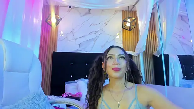 Snapshot of MOLY_KILLER chatting on April 30, 2026, 8:57 pm MOLY KILLER online show from April 30, 2026, 8:57 pm