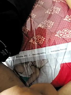 Snapshot of chocolatesboy143 chatting on February 23, 2026, 4:32 am chocolatesboy143 online show from February 23, 2026, 4:32 am