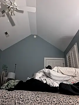 Snapshot of TrndSettr chatting on February 6, 2026, 11:19 pm TrndSettr online show from February 6, 2026, 11:19 pm