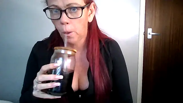 Snapshot of Forbidden-Irish-x chatting on April 18, 2026, 8:20 pm Forbidden-Irish-x online show from April 18, 2026, 8:20 pm