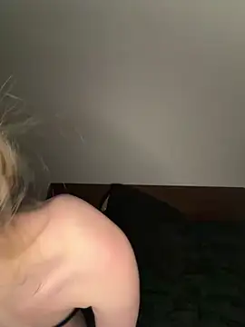 Zoey  08 online show from March 2, 2026, 8:59 pm