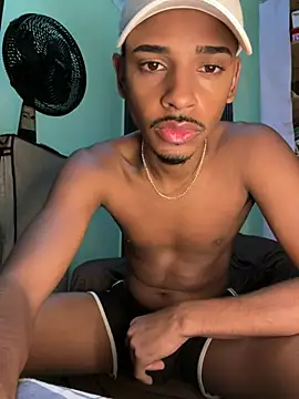 Snapshot of pretin19cm1 chatting on June 25, 2026, 4:33 pm pretin19cm1 online show from June 25, 2026, 4:33 pm