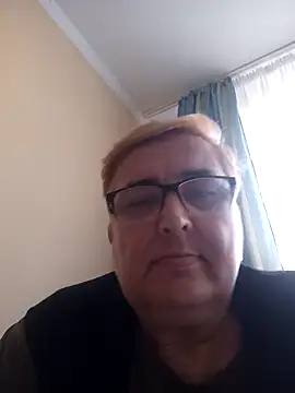 Snapshot of SusanStar874 chatting on March 3, 2026, 3:18 pm SusanStar874 online show from March 3, 2026, 3:18 pm