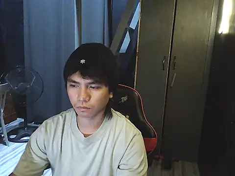 Guy nextdoor69 online show from February 1, 2026, 6:01 am