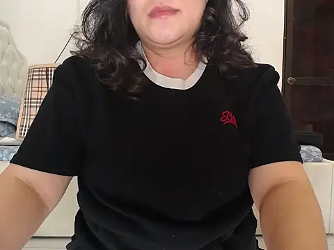 Snapshot of Thu_Hanoi_sweet_2026 chatting on February 16, 2026, 2:46 pm Thu Hanoi sweet 2026 online show from February 16, 2026, 2:46 pm