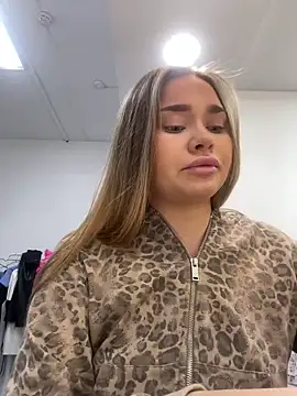 MonicaWestt online show from February 27, 2026, 6:24 am