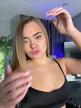 MonicaWestt online show from March 1, 2026, 6:48 am