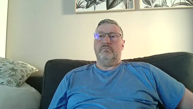 Snapshot of doudou310 chatting on March 18, 2026, 5:05 pm doudou310 online show from March 18, 2026, 5:05 pm