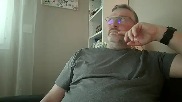 Snapshot of doudou310 chatting on March 20, 2026, 5:40 pm doudou310 online show from March 20, 2026, 5:40 pm