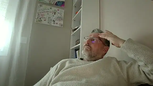 Snapshot of doudou310 chatting on March 26, 2026, 5:18 pm doudou310 online show from March 26, 2026, 5:18 pm