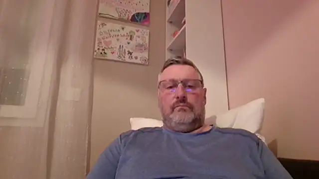 Snapshot of doudou310 chatting on March 28, 2026, 3:39 am doudou310 online show from March 28, 2026, 3:39 am