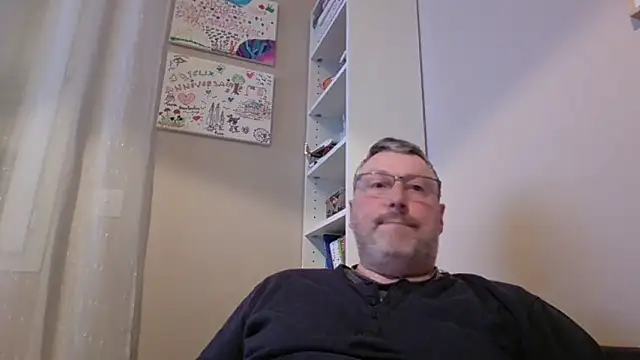 Snapshot of doudou310 chatting on March 31, 2026, 4:13 am doudou310 online show from March 31, 2026, 4:13 am