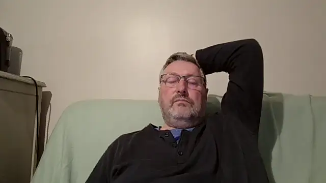 Snapshot of doudou310 chatting on April 4, 2026, 3:49 am doudou310 online show from April 4, 2026, 3:49 am