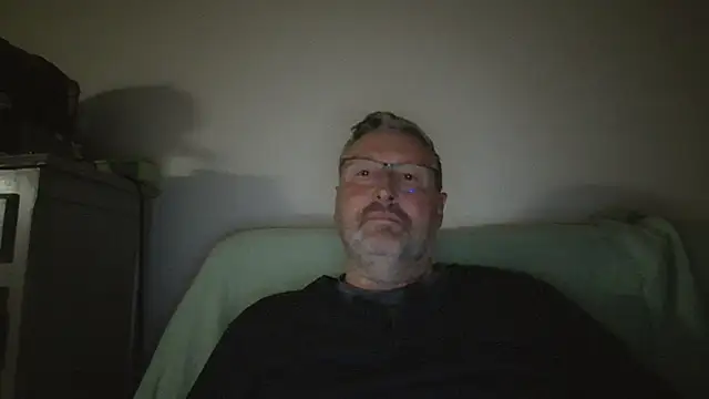 Snapshot of doudou310 chatting on April 7, 2026, 4:35 am doudou310 online show from April 7, 2026, 4:35 am