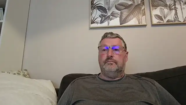 Snapshot of doudou310 chatting on April 11, 2026, 3:44 am doudou310 online show from April 11, 2026, 3:44 am