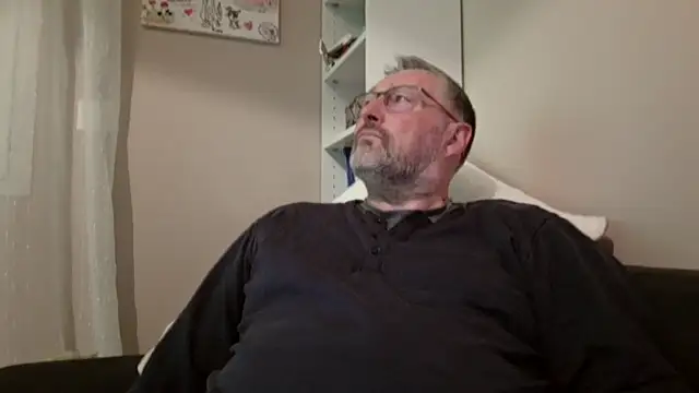 Snapshot of doudou310 chatting on April 15, 2026, 3:46 am doudou310 online show from April 15, 2026, 3:46 am