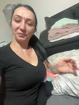 Snapshot of Adrianaahsexi chatting on February 22, 2026, 3:29 am Adrianaahsexi online show from February 22, 2026, 3:29 am