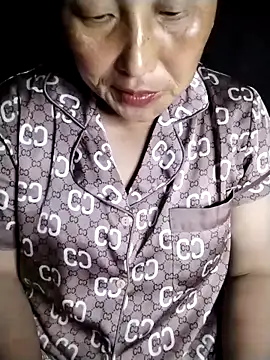 Snapshot of Tina-beo chatting on April 19, 2026, 1:54 pm Tina-beo online show from April 19, 2026, 1:54 pm