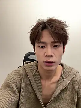 SM 004 online show from February 1, 2026, 9:19 am