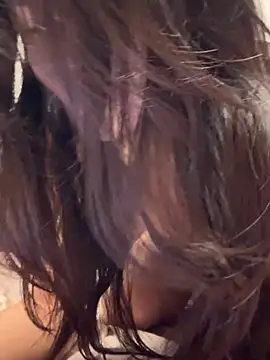 BeiBeiiiii online show from April 9, 2026, 6:19 am