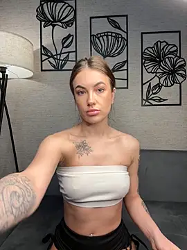 xXKelly bonb0nXx online show from February 23, 2026, 12:13 pm