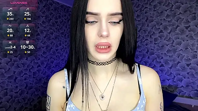 IeshaOsorio online show from March 24, 2026, 6:29 am