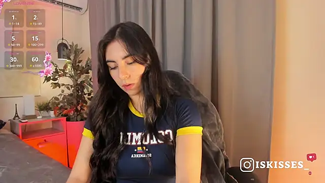 Snapshot of IsabellaSweet__ chatting on June 18, 2026, 3:40 am IsabellaSweet online show from June 18, 2026, 3:40 am