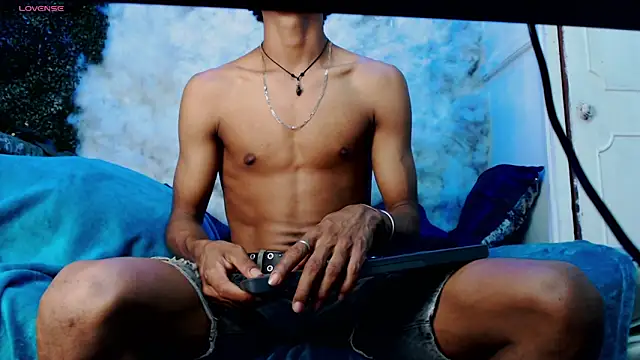 Snapshot of Walkers05 chatting on March 1, 2026, 2:24 am Walkers05 online show from March 1, 2026, 2:24 am