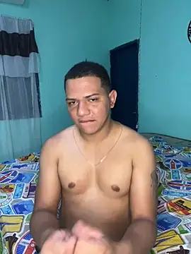 Snapshot of Loaisn chatting on February 9, 2026, 12:03 am Loaisn online show from February 9, 2026, 12:03 am