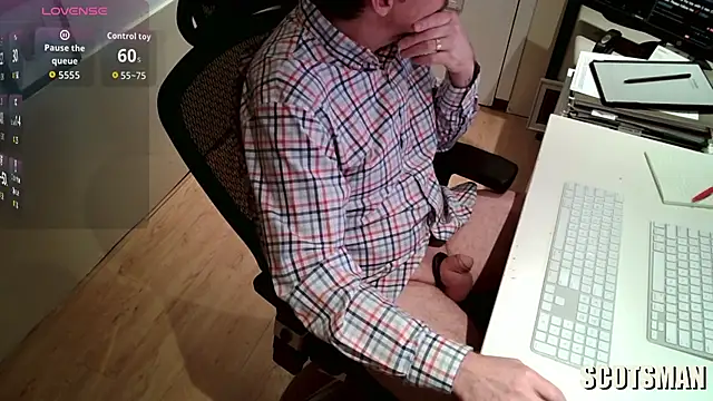Snapshot of Scotsmanx chatting on April 2, 2026, 1:31 pm Scotsmanx online show from April 2, 2026, 1:31 pm