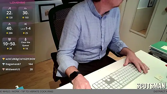 Snapshot of Scotsmanx chatting on April 22, 2026, 2:07 pm Scotsmanx online show from April 22, 2026, 2:07 pm