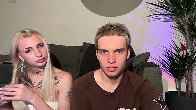 Snapshot of twl8vibe chatting on February 26, 2026, 5:34 pm twl8vibe online show from February 26, 2026, 5:34 pm