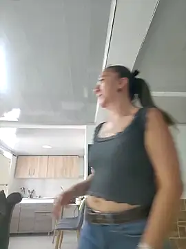 SharaLuna online show from February 26, 2026, 2:38 pm