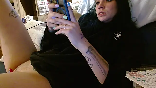 ahungkittykat online show from March 25, 2026, 3:23 am