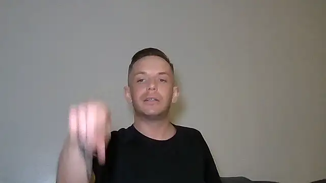 Snapshot of verscub6969 chatting on February 14, 2026, 7:10 pm verscub6969 online show from February 14, 2026, 7:10 pm