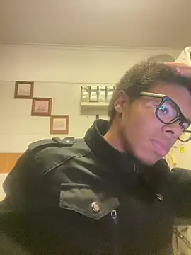 ELPikaPreta online show from February 2, 2026, 2:21 am