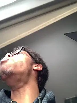 ELPikaPreta online show from March 4, 2026, 8:09 am