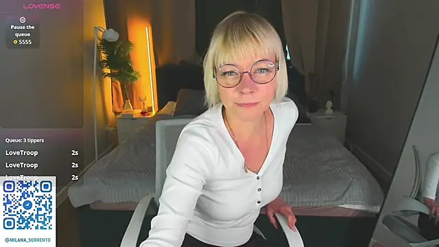 Snapshot of Ann_Annise chatting on June 5, 2026, 1:01 am Ann Annise online show from June 5, 2026, 1:01 am