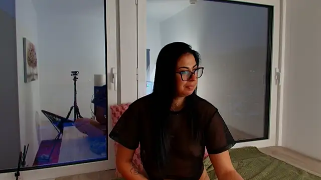 Snapshot of MissyScarlet chatting on February 27, 2026, 4:45 am MissyScarlet online show from February 27, 2026, 4:45 am