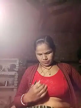 Snapshot of Pooja_sahu chatting on February 2, 2026, 8:35 am Pooja sahu online show from February 2, 2026, 8:35 am